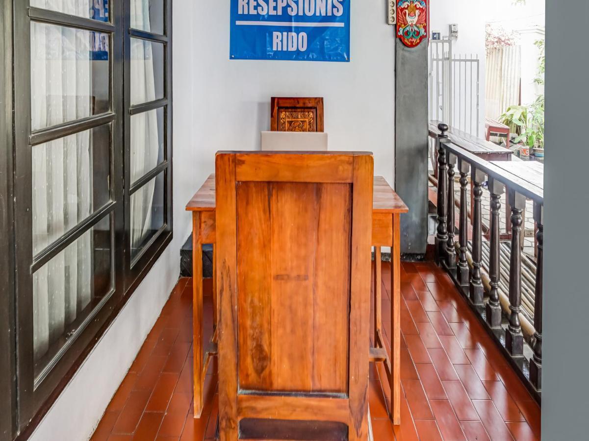 Spot On 90797 Sukun Syariah Homestay Malang Buitenkant foto